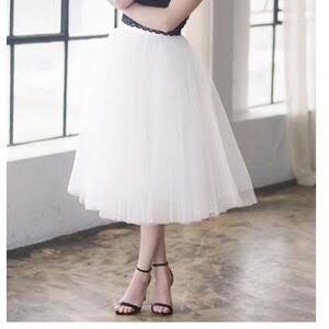 Chic White A-Line Tulle Skirt